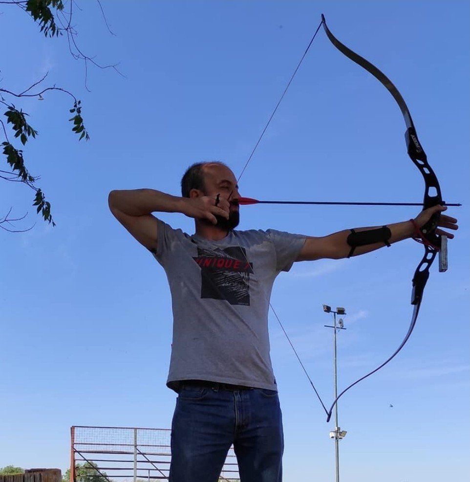 Señor con el arco