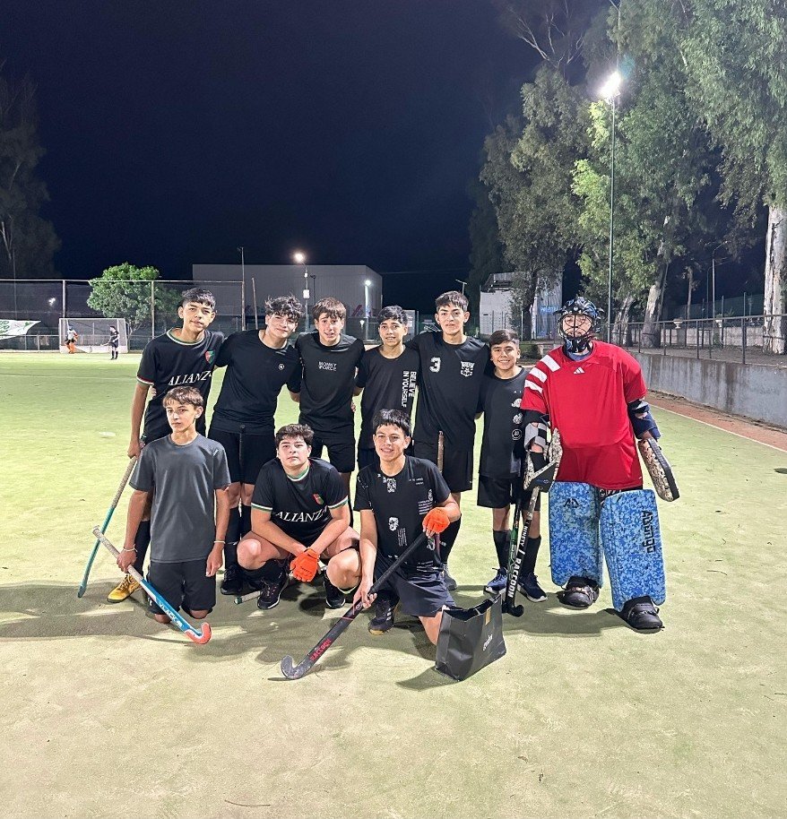 Equipo maculino inferiores de hockey de Alianza Jesús María
