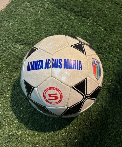 Pelota de fútbol de Alianza Jesús María