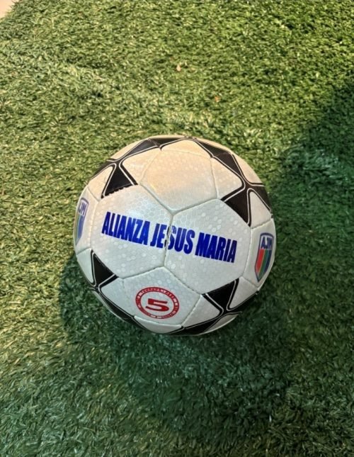 Pelota de fútbol de Alianza Jesús María